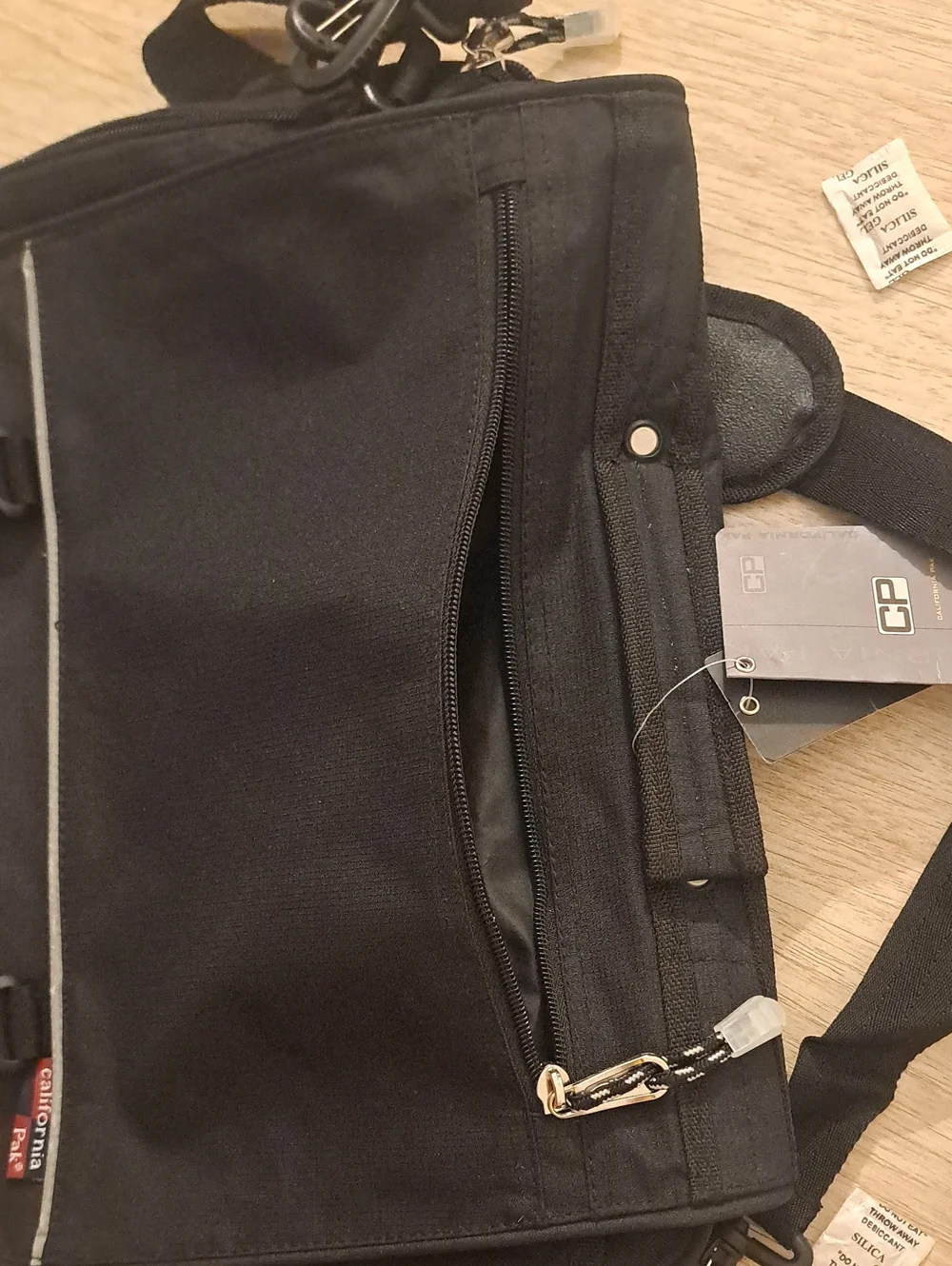 California Park Black Messenger Bag for Men.